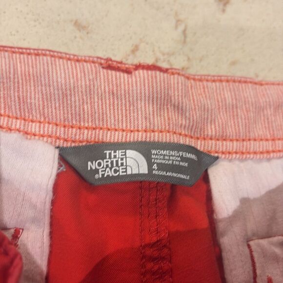 The North Face red knee length shorts SZ 4 - Picture 5 of 8